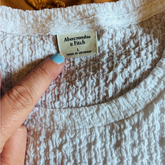 AFWhite Textured Women's Top - Picture 2 of 2